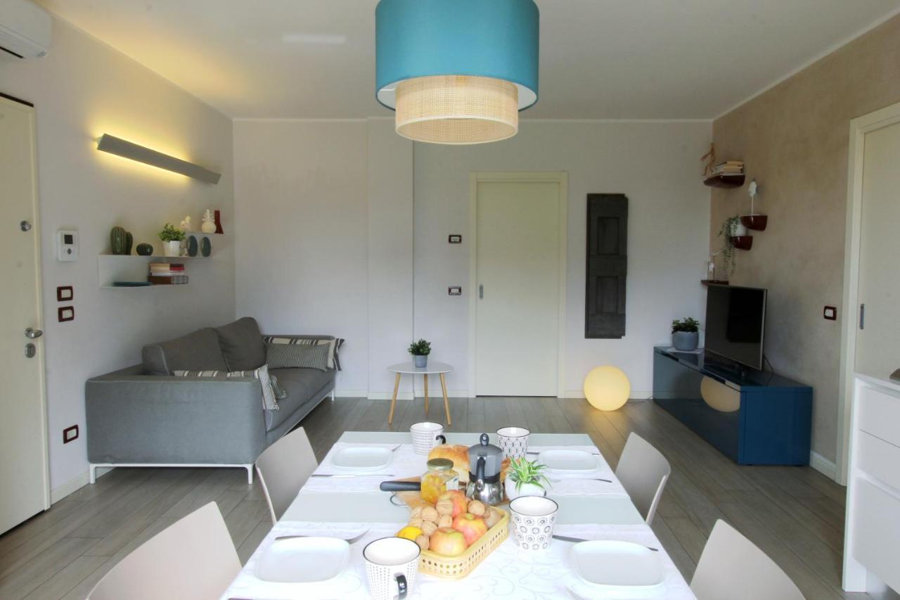 La Casa Di Cele Apartment เดเซนซาโนเดลการ์ดา ภายนอก รูปภาพ